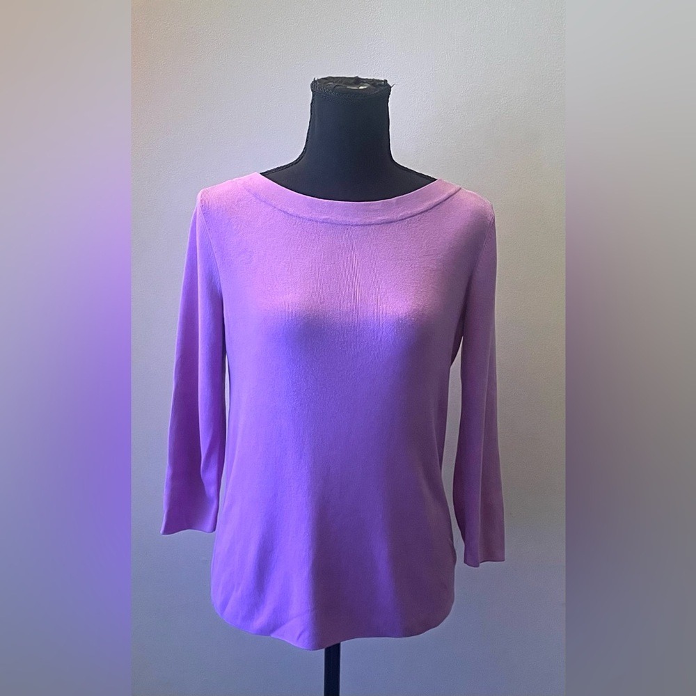 Talbots- Purple 3/4 Sleeve Top with Gold Buttons in the Back Size M - Picture 3 of 10